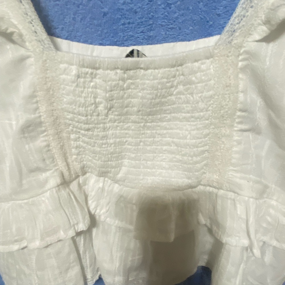 American EAGLE Blouse Color White Size L - Picture 3 of 9